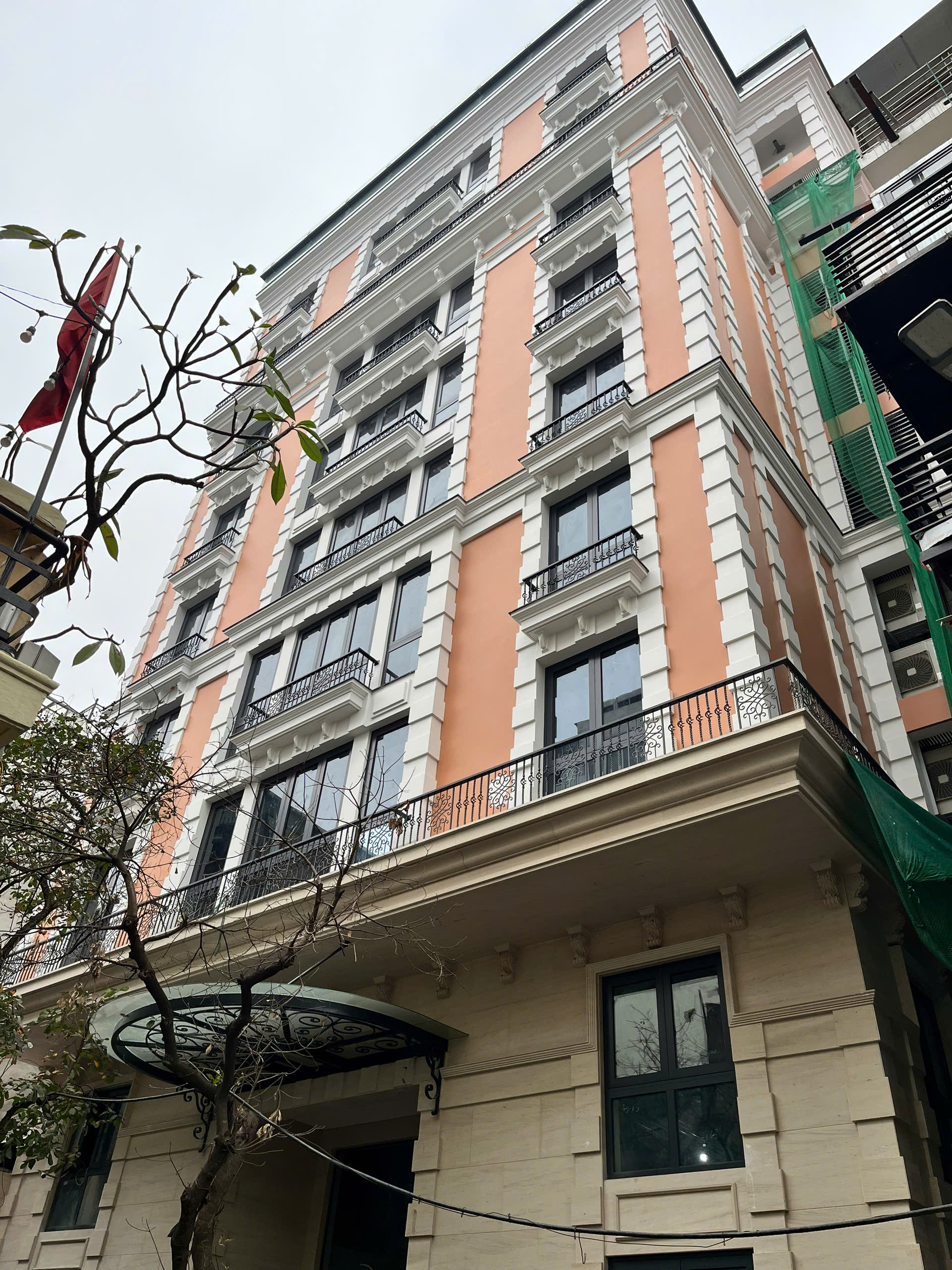 Léman Old Quarter Hotel