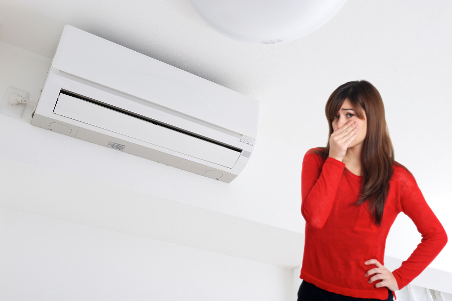 Điều hòa thổi ra hơi nóng, có mùi hôi, nguyên nhân và cách khắc phục