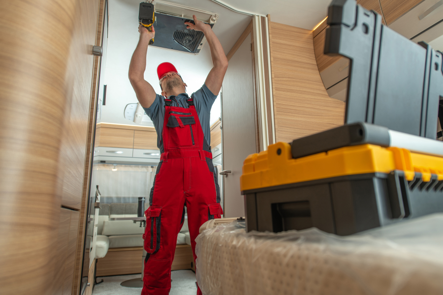 5 Bước Vệ Sinh Điều Hòa Âm Trần Nối Ống Gió Đúng Cách
