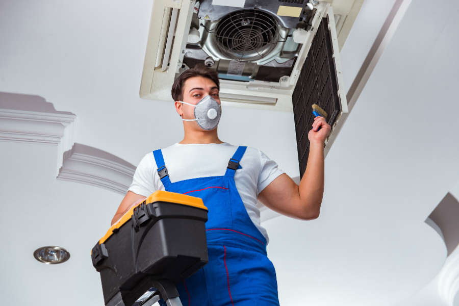 Bảo Trì HVAC Tự Làm Hay Thuê Dịch Vụ Chuyên Nghiệp